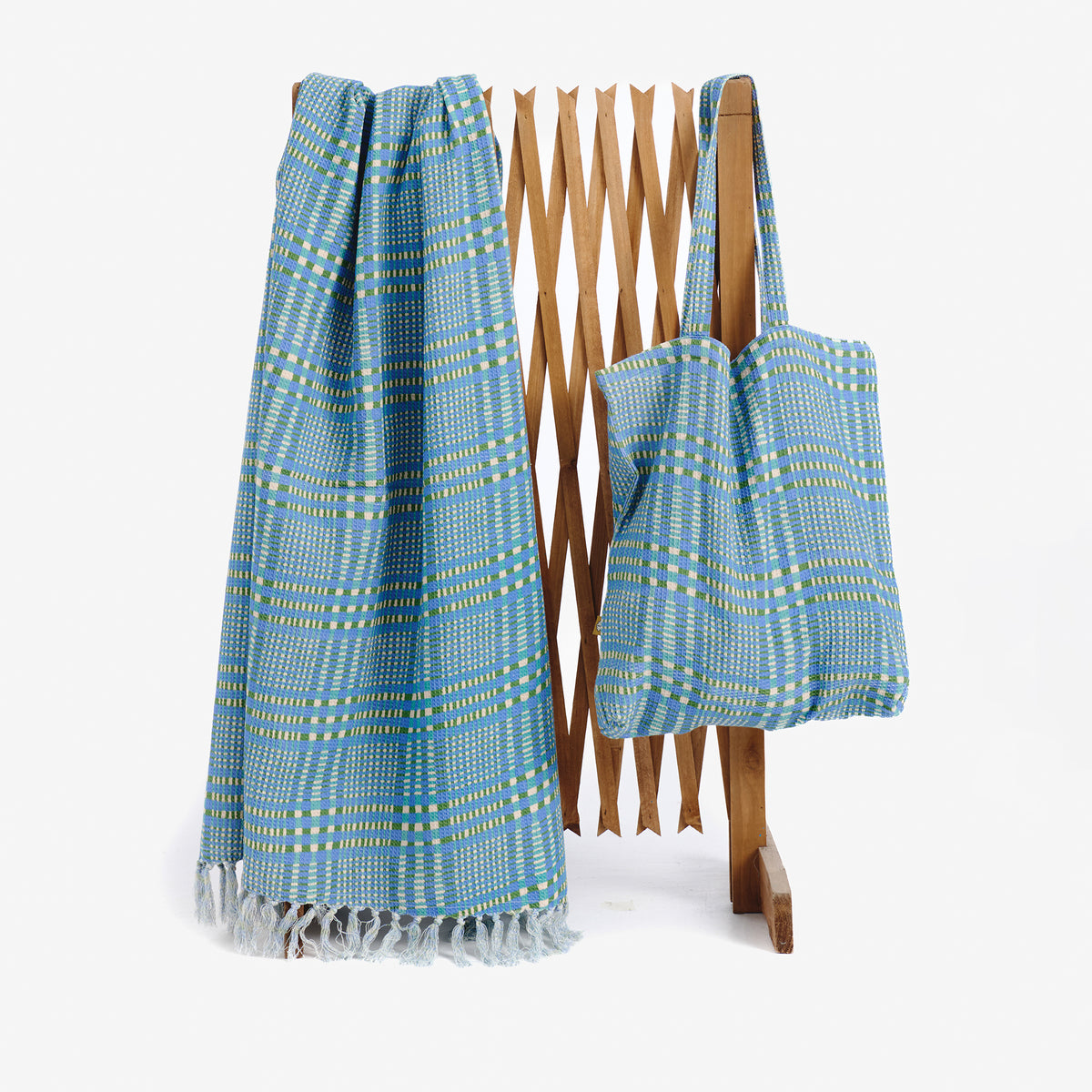 Tartu blue tartan beach pack