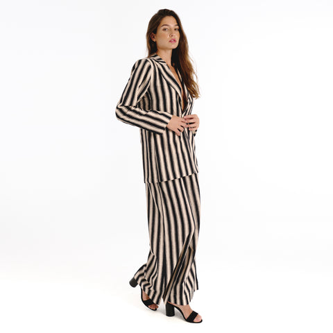 Alia black hamptons blazer