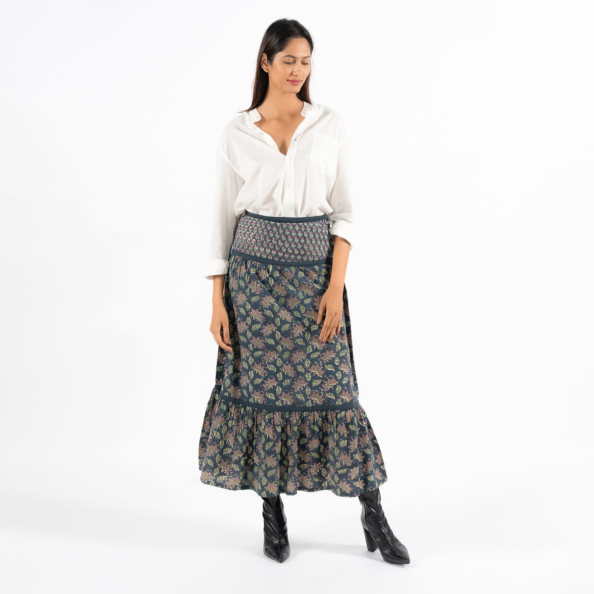 Mira grey queen skirt
