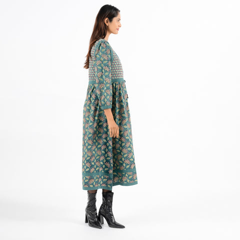 Manuar green queen dress