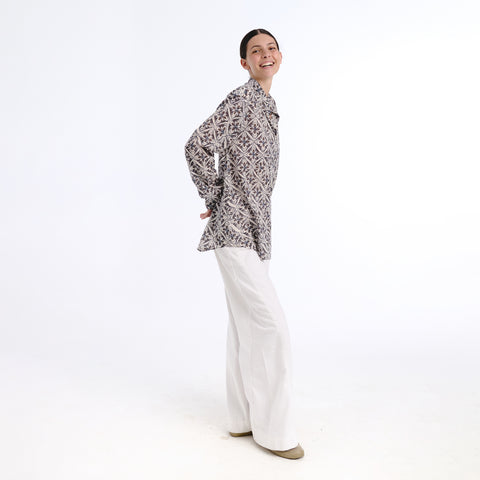 Girlfriend brown trebol blouse