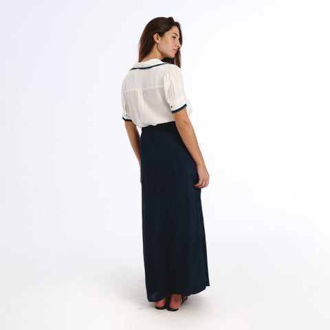 Greta black plains skirt