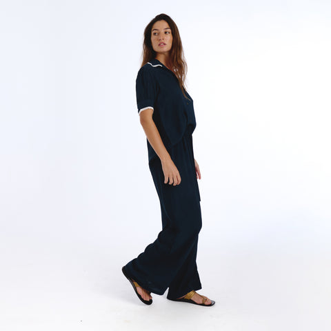 Jada black plains blouse