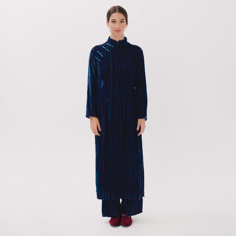 Sakura blue linear top