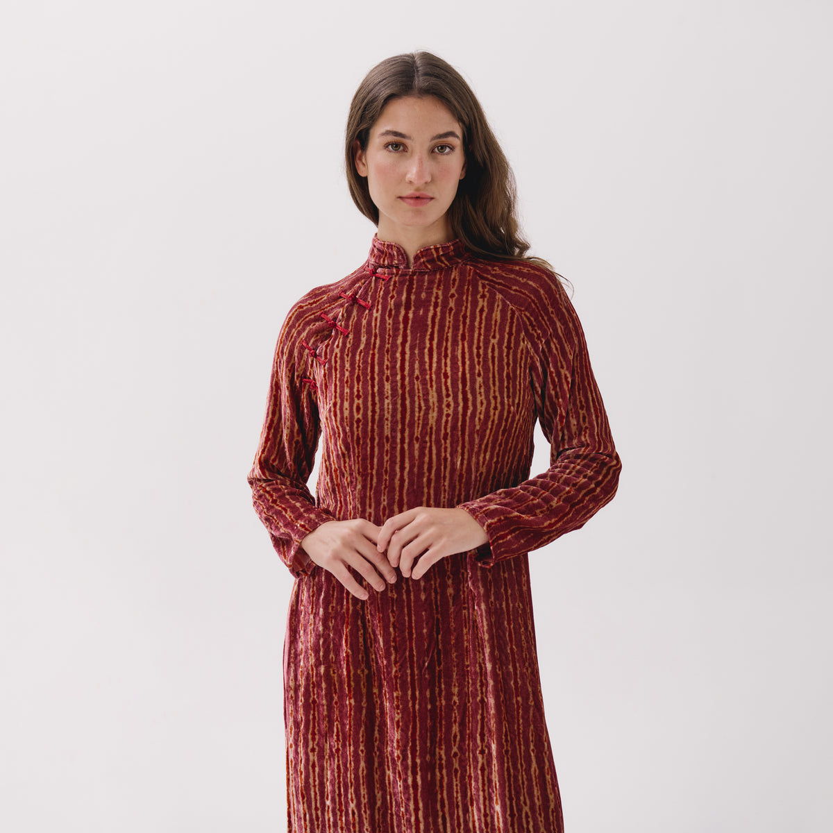 Sakura red linear top