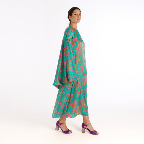 Vale blue blanche flower cape