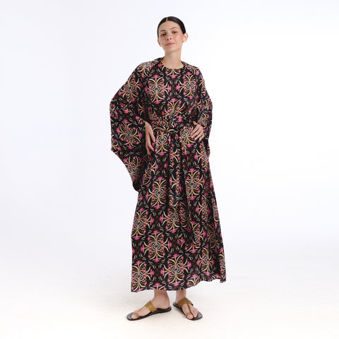 Vale black blanche flower cape