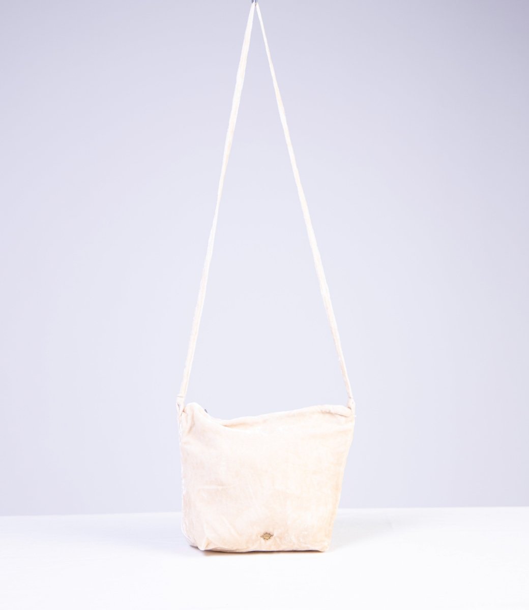 Mercia off-white Bag - TANAVANA INC