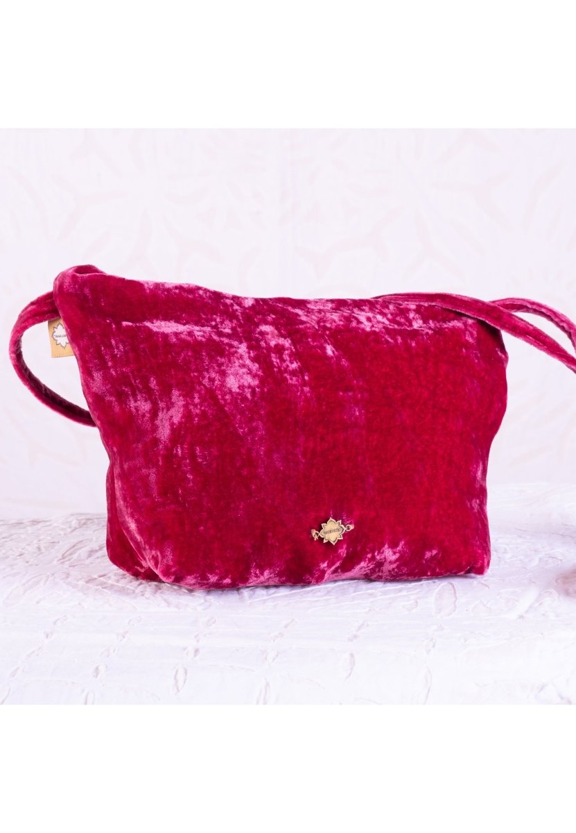 Merlia red bag in plain silk velvet - TANAVANA INC